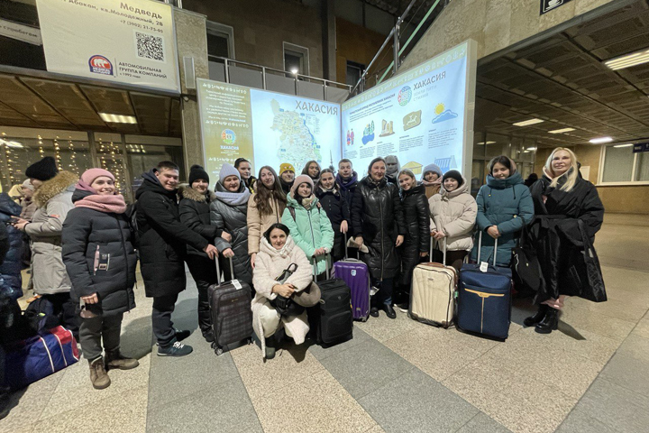 В Хакасию прибыли студенты из ЛНР для участия в театральной постановке